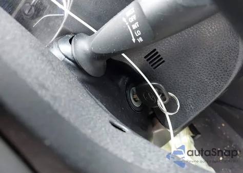 2015 Toyota Corolla L z USA, uszkodzony, nr VIN 2T1BURHE8FC405717